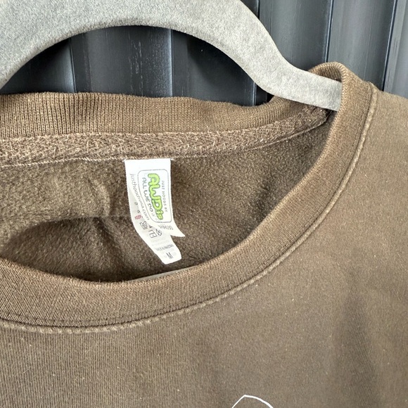 Take Me To The Mountains Sweatshirt! - Picture 4 of 4